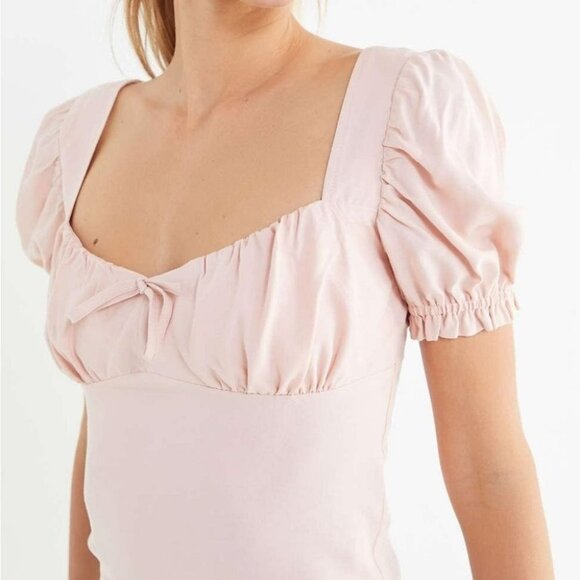 NWT Urban Outfitters UO Cassia Puff sleeve crop top shirred back in Rose Pink Md - Picture 5 of 16
